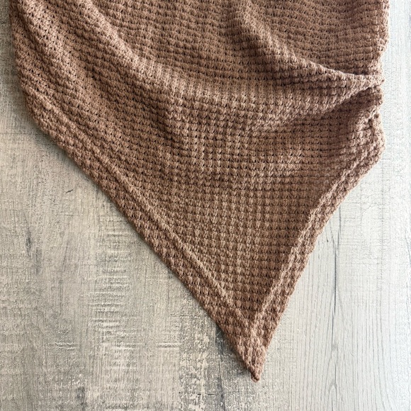 SHEIN 2 pack Cream One-Shoulder Knit Top/ Brown One-Shoulder Knit Top - Picture 6 of 10